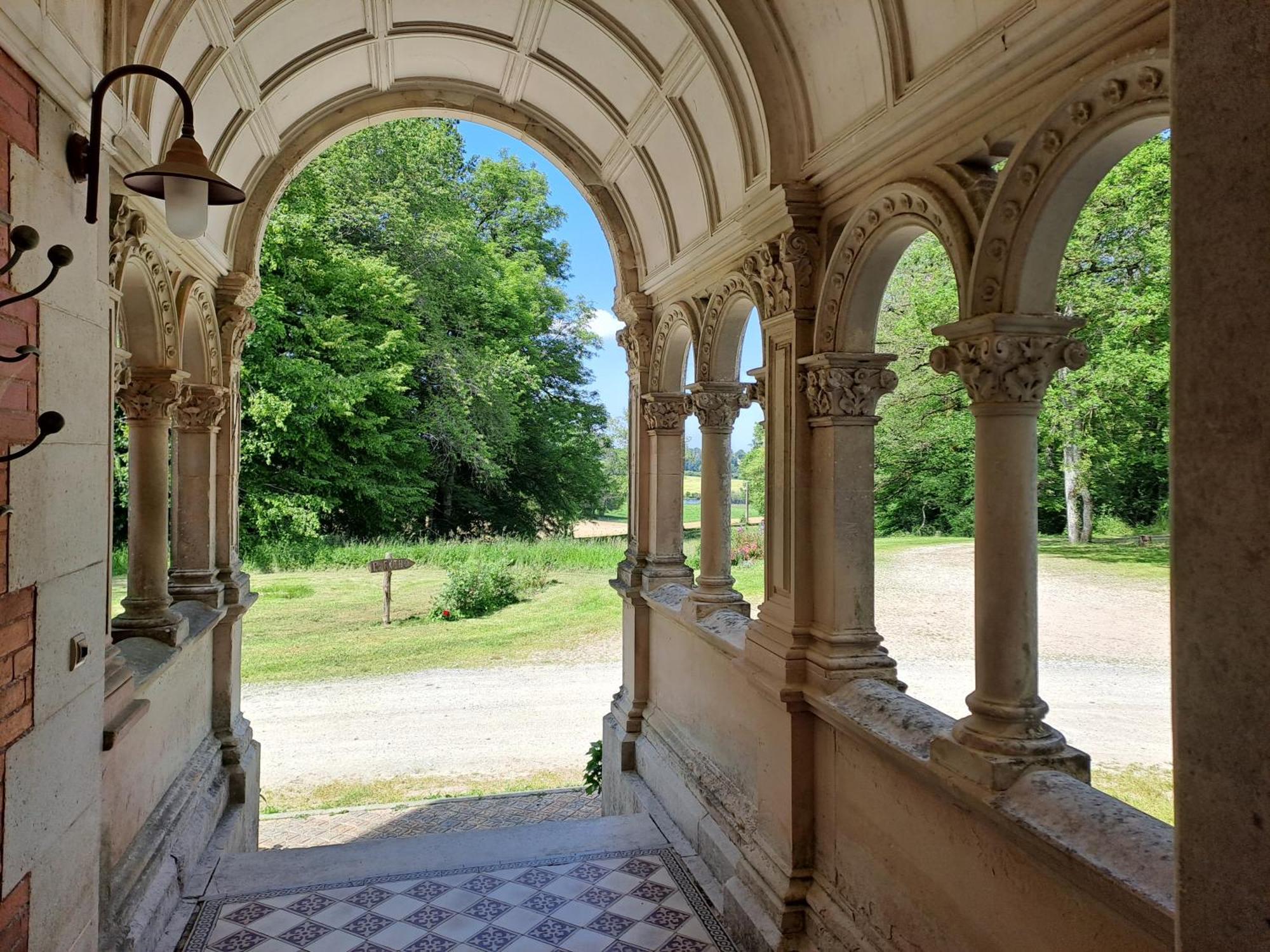 Chateau De La Redortiere Bed and Breakfast Mouzon  Buitenkant foto